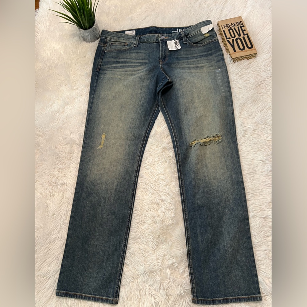 Gap 1969 Real Straight Jeans - Picture 3 of 9
